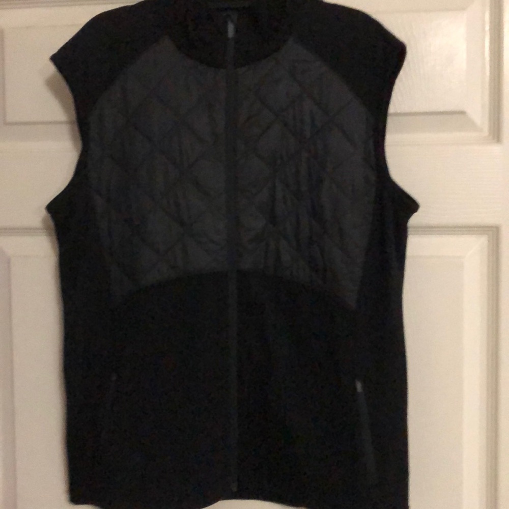 Ice Breaker Women’s Vest size XL